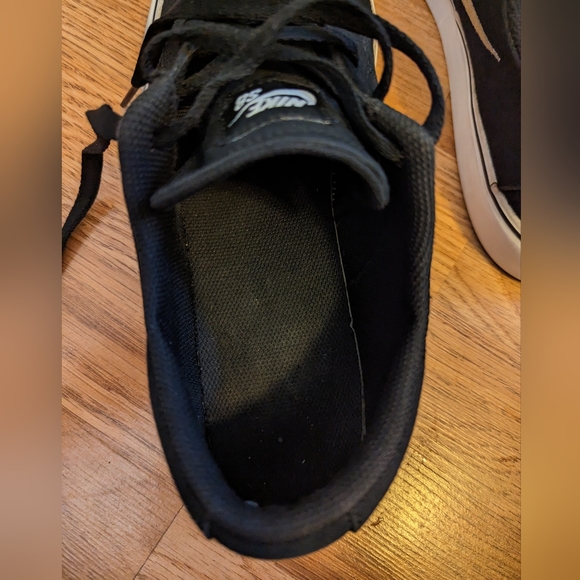 Nike, shoes for men, Size 9.5 - Picture 5 of 7